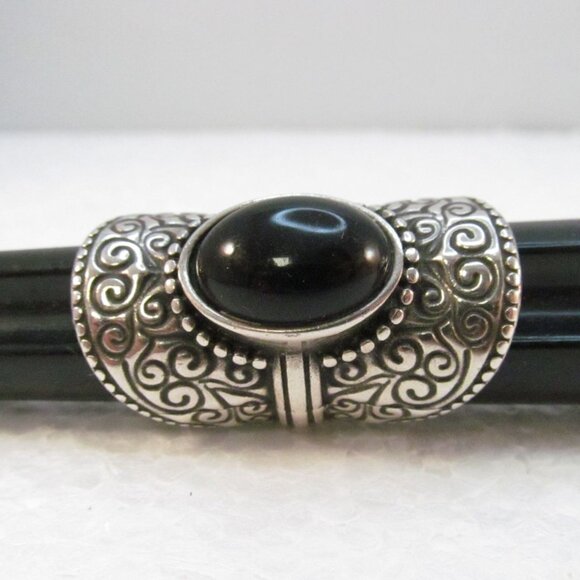 Ornate Swirl Full Finger Silver Plated Copper Ring with Black Cabochon - Picture 14 of 16